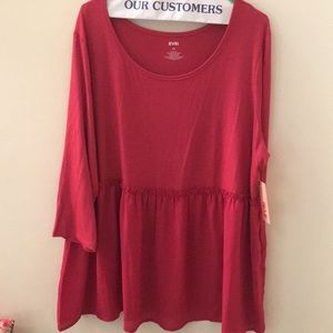 Women’s EVRI top 1x NWT